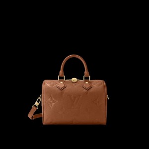 An elegant brown brings a traditional leather goods feel to this Speedy Bandoulière 25 handbag in Monogram-embossed leather. The bag’s iconic shape is perfectly complemented by the timeless color of the leather. 
