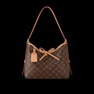 Combining allure with body-friendly design, the CarryAll PM handbag in Monogram canvas with natural leather trim is a go-everywhere